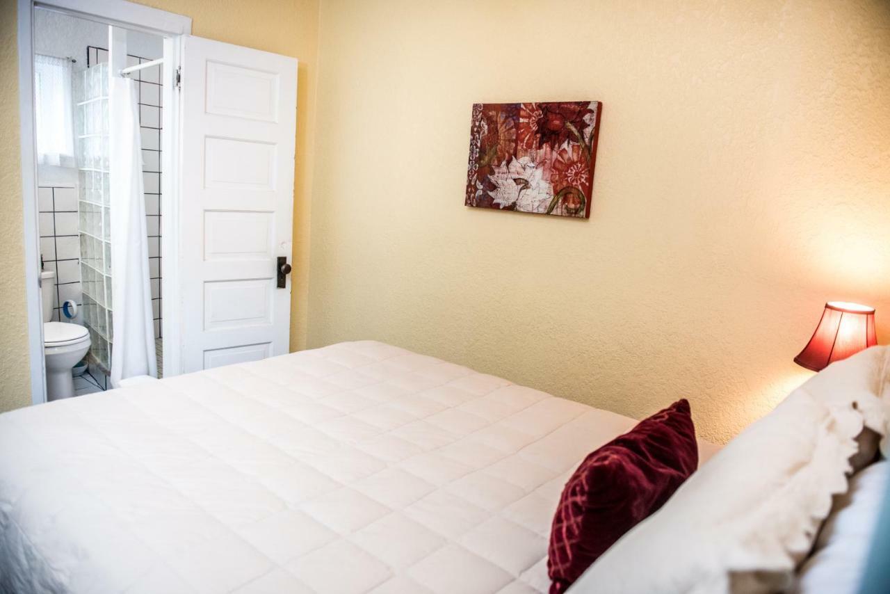 Jonquil Motel Бисби Экстерьер фото